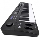 AMW P49 v2 - Teclado Controlador MIDI USB 49 Teclas 8 Faders 8 Knobs