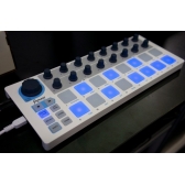 Arturia Beatstep - Controlador Midi USB 16 PADs Sequenciador Dj