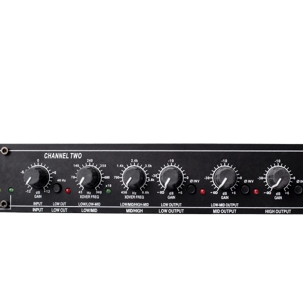 Amw Cx234 - Crossover Rack 19 Analógico 3 Vias Estéreo Pro