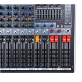 AMW Q12 v3 - Mesa de Som 12 Canais Combo 99 Efx Dsp 2 Aux Hi-Z Interface USB Eq BT